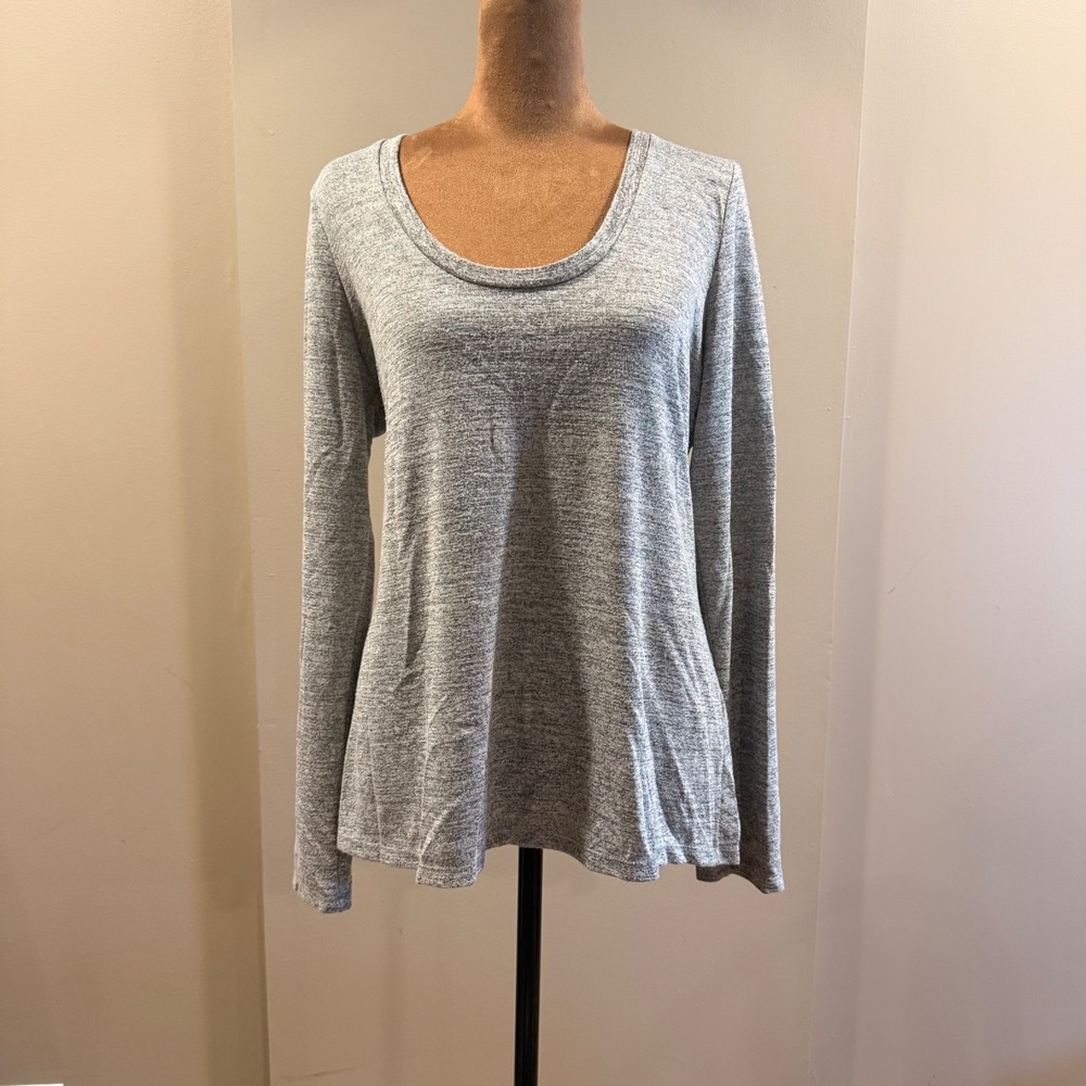 Banana Republic Luxespun Top Women L Gray Long Sleeve Scoop Neck Minimalist Soft